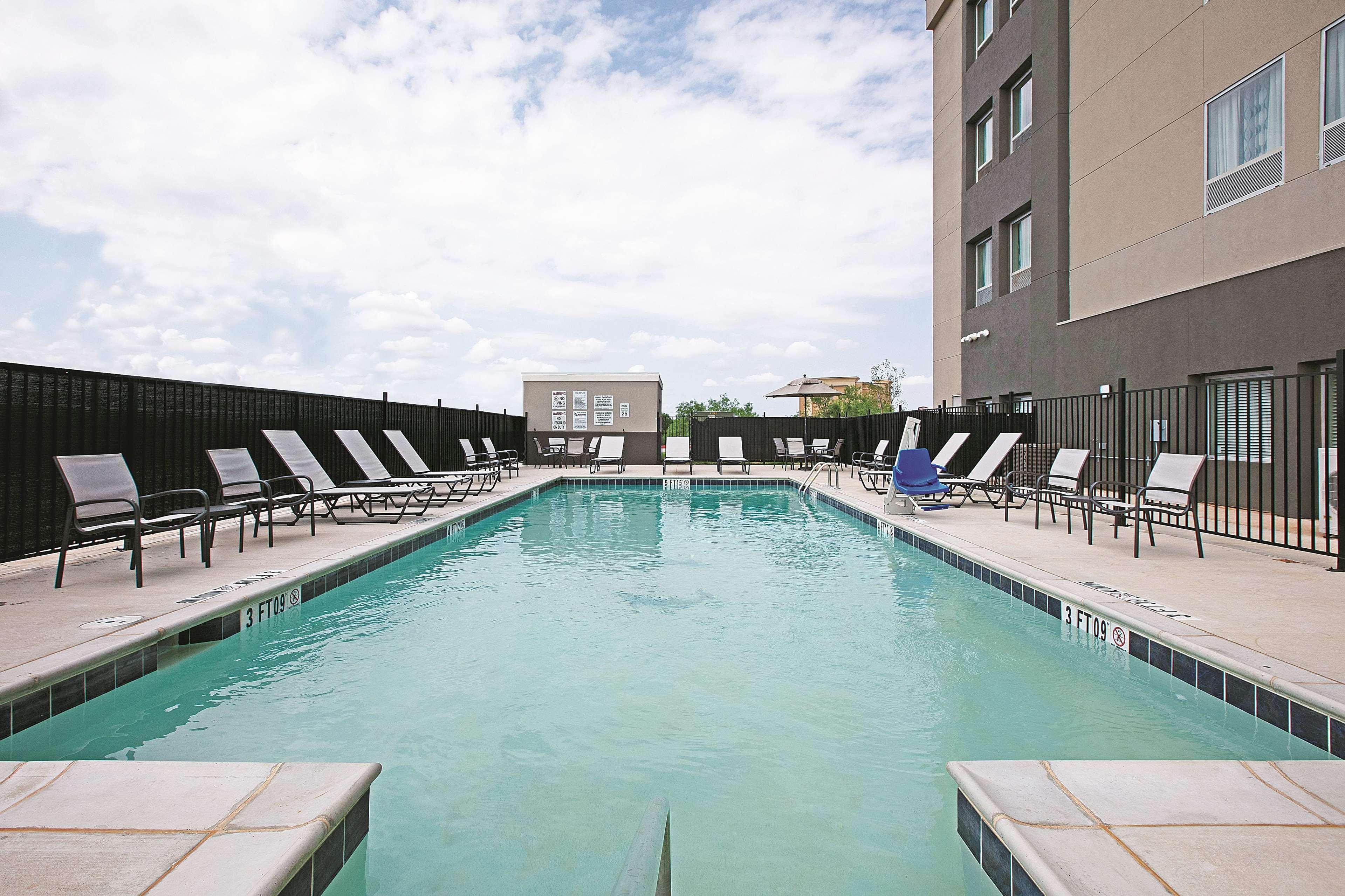 La Quinta By Wyndham Sweetwater East Hotel Bagian luar foto